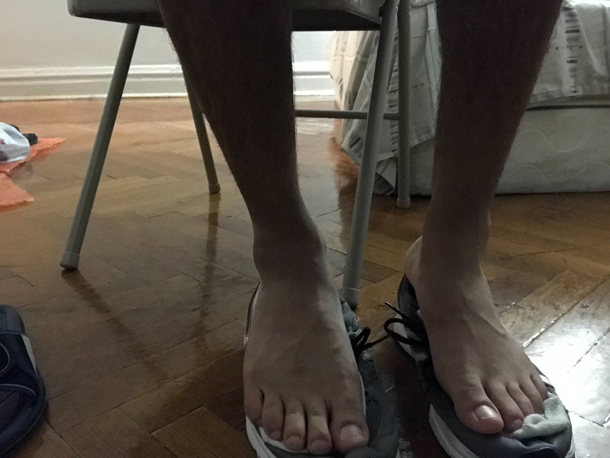 Alphaempire3's tweet photo. Just got back from a run. Wouldn’t you want your face under these Alpha feet. Slide into my dms if you can afford it.
#findom #cashmaster #paypig #paypiggeswanted #alphafeet #footfetish @RTtruealpha @rt4dom https://t.co/7pnTk8Qa0W