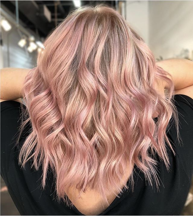 usmoothpro's tweet photo. Rose Gold and Curl Perfection!!
Hair by @hairbyowlz
Curls created with the usmooth curling iron!! #usmooth #usmoothhair #hair #hairstylist #hairdresser #beauty #behindthechair #hairinspo #stylist #usmoothtools #hairdesign #waves #curls #beachwaves #shortโฆ https://t.co/mVRY75Ti2j https://t.co/ee6cB2pIPC