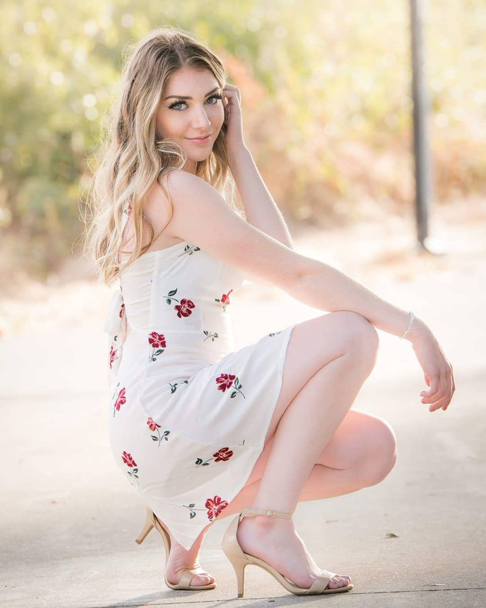 MJsPhotography2's tweet photo. #seniorinspire #seniorpictures #seniors #senioryearmagazine #seniorlovin #thoseeyes #seniorstyleguide #seniorsociety #theseniorcollective #seniorchic #seniorsignite #modernsenior #seniorstatic #oregonphotographer #pnw 
 #senioryearmagazine  #thetwelfthyear   #classof2019 https://t.co/a0KdneZ0Bm