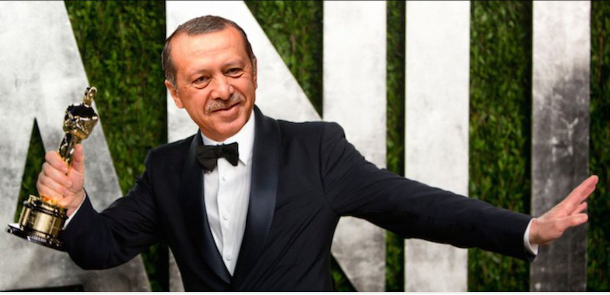 talipmazhar's tweet photo. Dara düşünce oyun oynuyorsun ara ara
Kurmaca darben ile talip oldun Oscar'a
Türkiye'yi tüm dünyaya ettin maskara
AK adlı çeten ile ÇALDıN millete kara
Hain Tayyip ülkeyi soktun ciddi zarara https://t.co/7UBDLKl67C