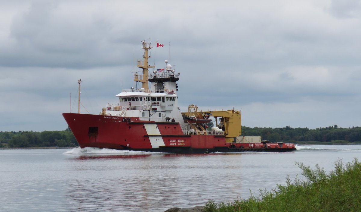 SeawayNNY's tweet photo. 11-Sept-2018 CCGS SAMUEL RISLEY π¨π¦ up the St Lawrence at Wilson Hill, back from her maiden trip to Arctic waters #CCGship π https://t.co/2wfwoGoBY9