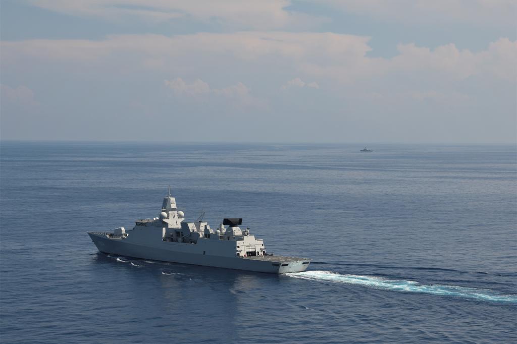 zrms_deruyter's tweet photo. Continuing our patrol in the eastern Mediterranean with @SNMG_2 #HMCSVilledeQuebec #ESPSCristobalColon #HSElli https://t.co/qTKiPc5upZ