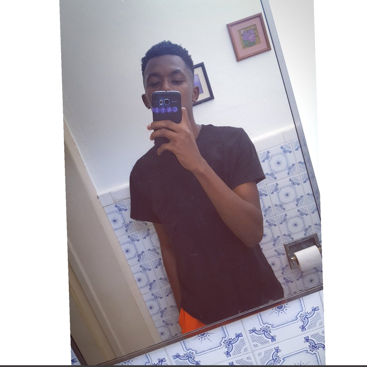 CHRISFREDO2's tweet image. #NouvellePhotoDeProfil