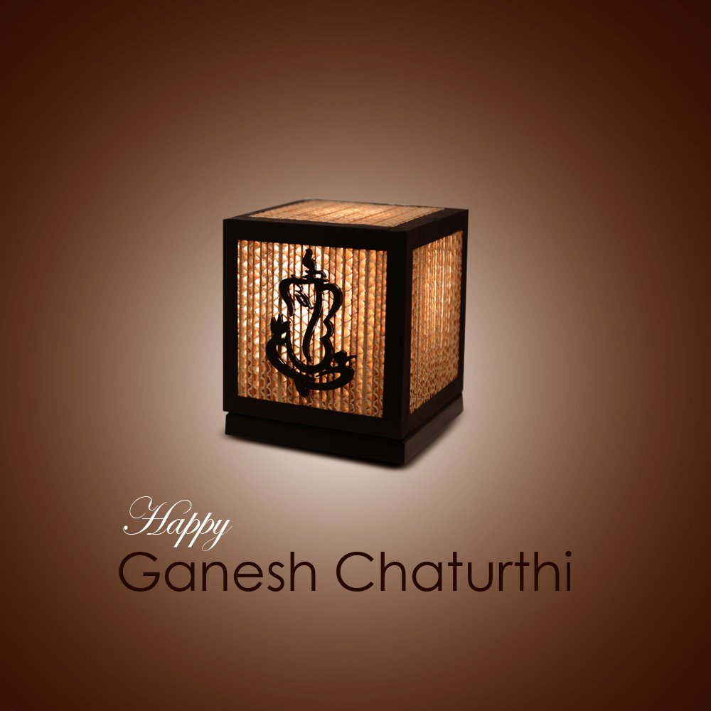 sylvnstudio's tweet photo. Happy Ganesh Chaturthi !!!

#ganeshchaturthi #ganpati #cardboard #homedecor https://t.co/ZdHfJTElNI