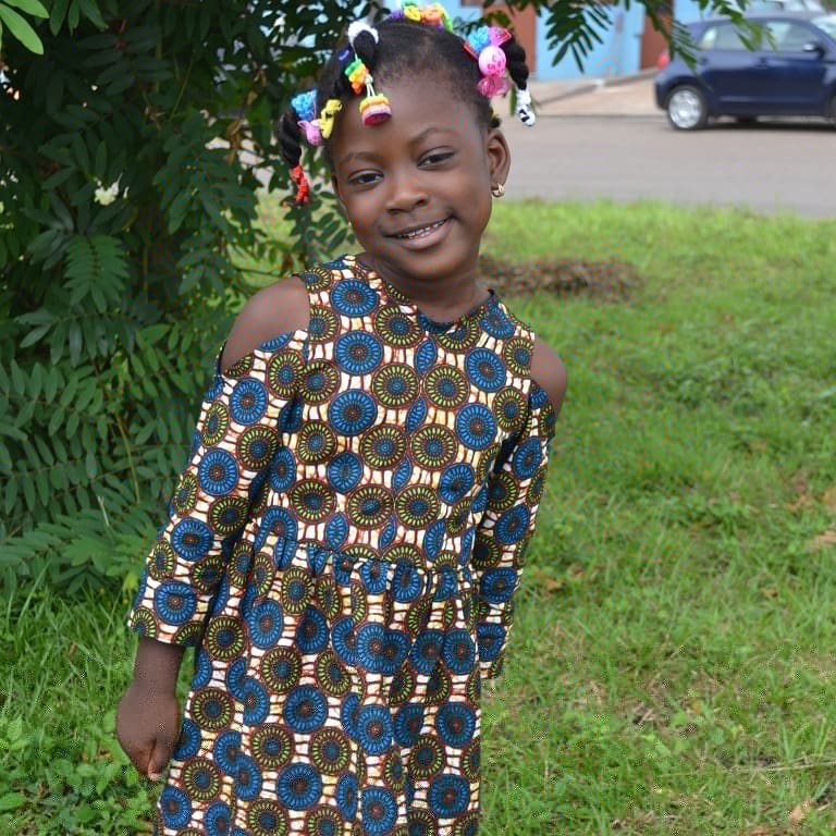 NscNasarks's tweet photo. Mid_week #kidsfashion vibe✂️ with #Agya and #Maame ..BOOK AN APPOINTMENT NOW
#nasarks #bringingouttherealbestinyou
.
.
#Ankara #ankarafashion #kidswear #ghfashionmarketing #ghfashion #Godreign #Wednesday #detailing #unique #kids #kidsfashion https://t.co/PAjMbHaM8m