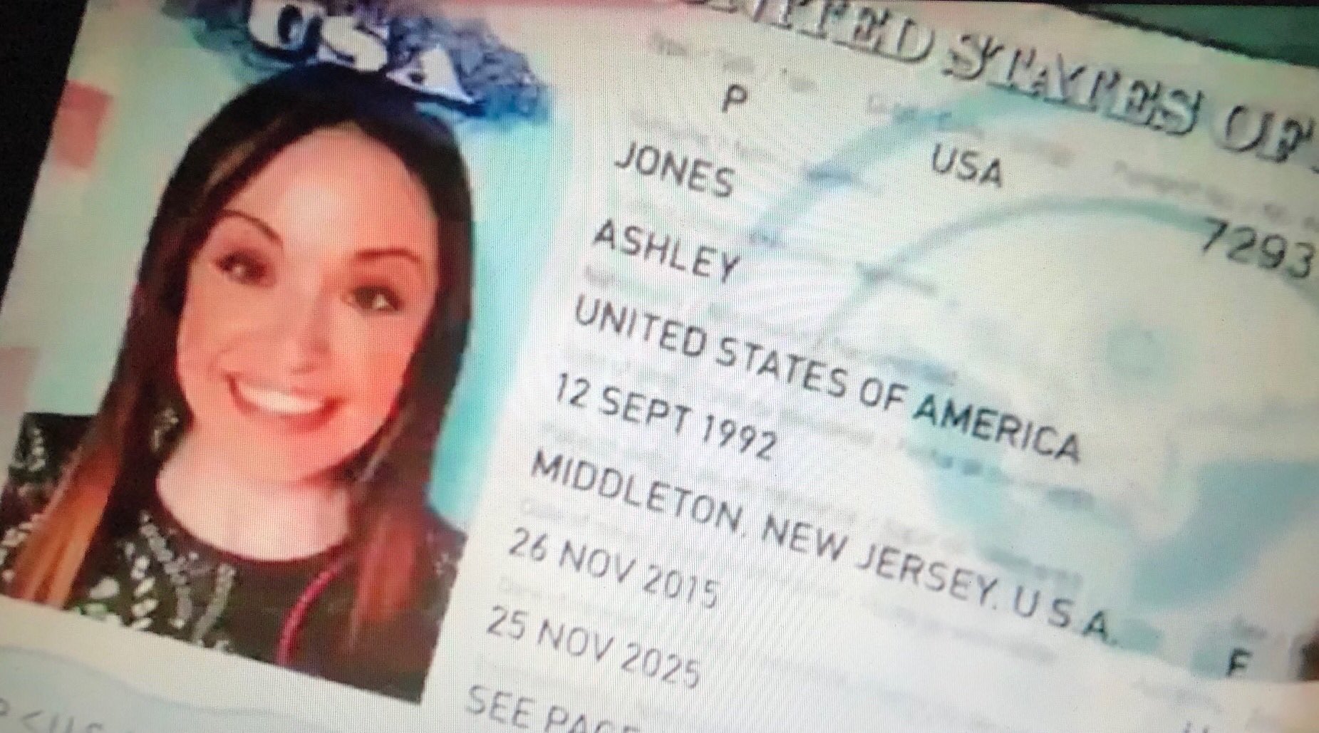 Happy 26th birthday Ashley Jones 