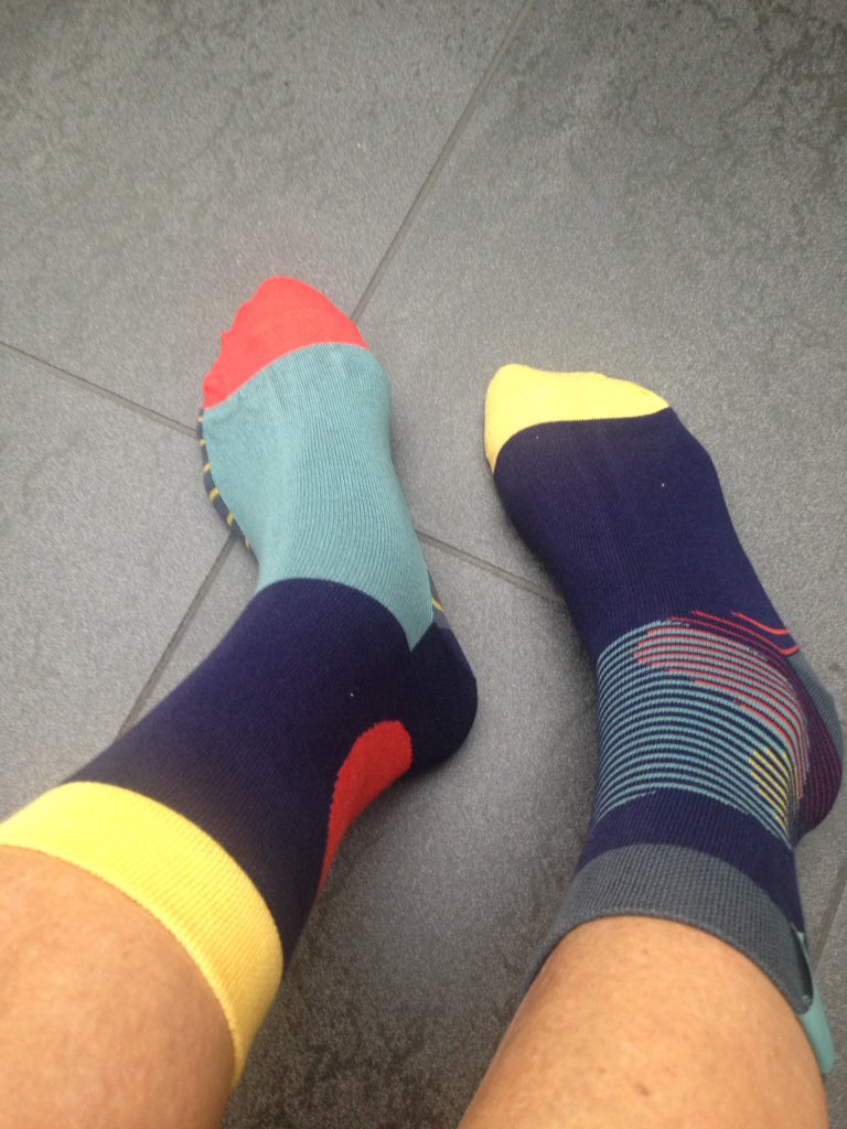 Ik heb ze al! De 3e editie #alzheimersocks. Met deze sokken maak je Alzheimer bespreekbaar en steun je het onderzoek van <a href="/VUmcAlzheimer/">VUmc Alzheimercentrum</a>. Word ook een #heldopsokken voor Alzheimer.