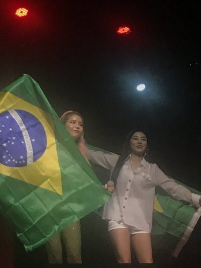 mamamoothings_'s tweet photo. [♡] O que temos pra hoje é saudade 😔
 
Moomoos, qual a melhor lembrança que vocês têm do mamamoo no Brasil? 

#MAMAMOOnoBrasil 
@RBW_MAMAMOO https://t.co/Ce5xtJ8UdO