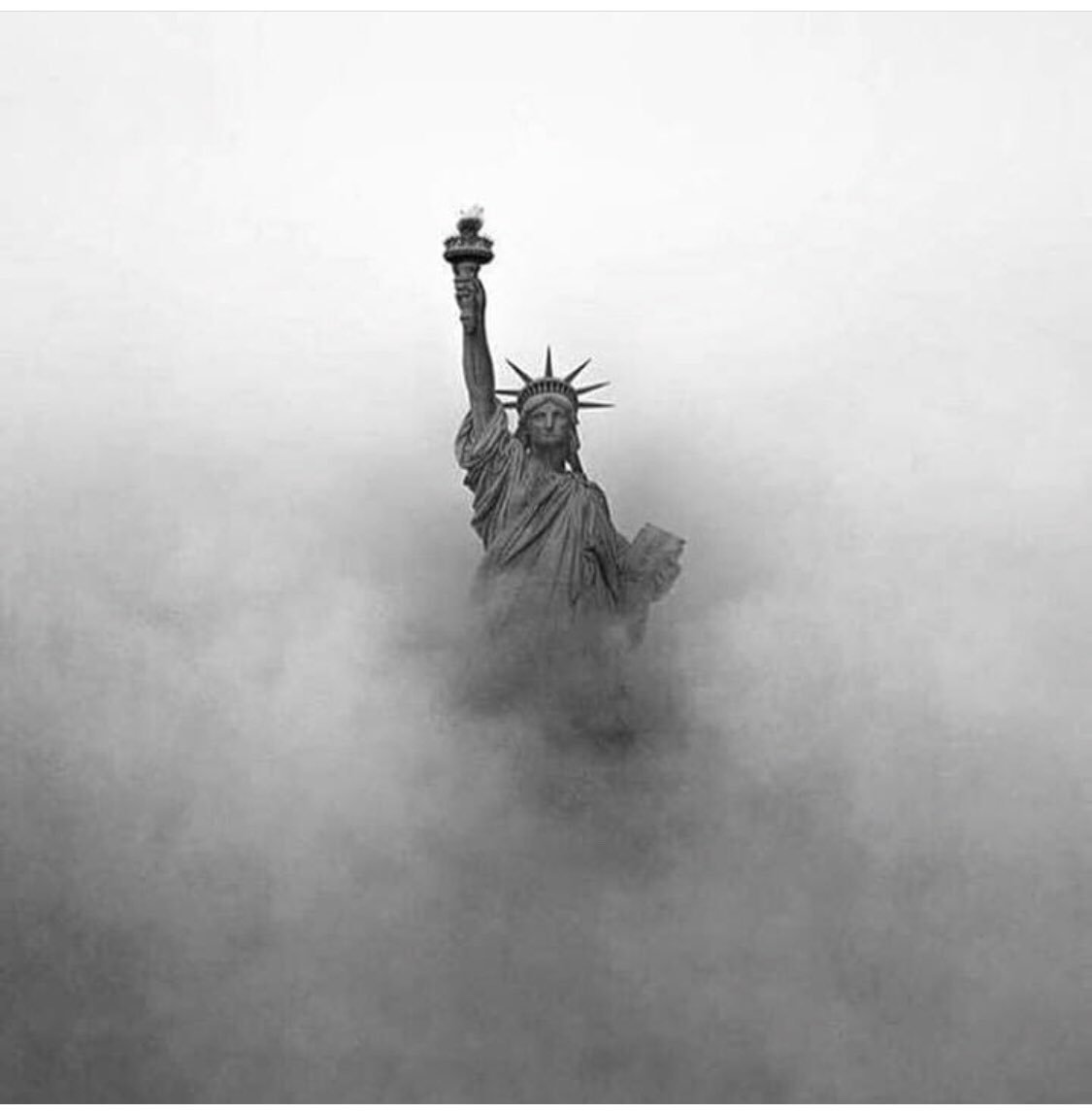 drjennmann's tweet photo. We will never forget those who died in 9-11, the brave men and women helpers and how we all came together as a country.
#september11 #heros https://t.co/LDagfX9Jk2