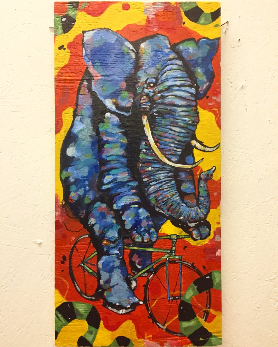 BunnyXlv's tweet photo. “Elephant Cyclist II” (15”x 31”, Acrylic on Found Wood Panel.)
Now Available in the studio.
#bunnyxlv #elephant #cyclist #foundwood #expressionistart #gesturalpainting #popsurrealism #newcontemporary #chicagoartist #pilsenart #streetartistry #urbancontemporary #elephantonabike https://t.co/xSFF46eg80