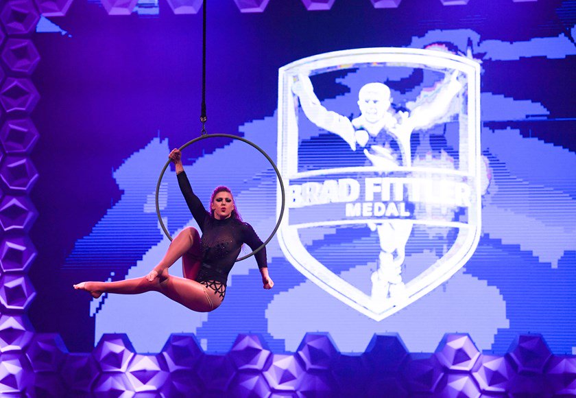 DFProductions's tweet image. We produced the @NSWRL Brad Fittler Medal Awards Night. It was an amazing night with a dramatic blue tunnel entry, incredible feature entertainment and celebration with the medal awarded to @jamestedesco93 
Photo Cred: NRL Photos, Grant Trouville &amp;amp; Gregg Porteous
