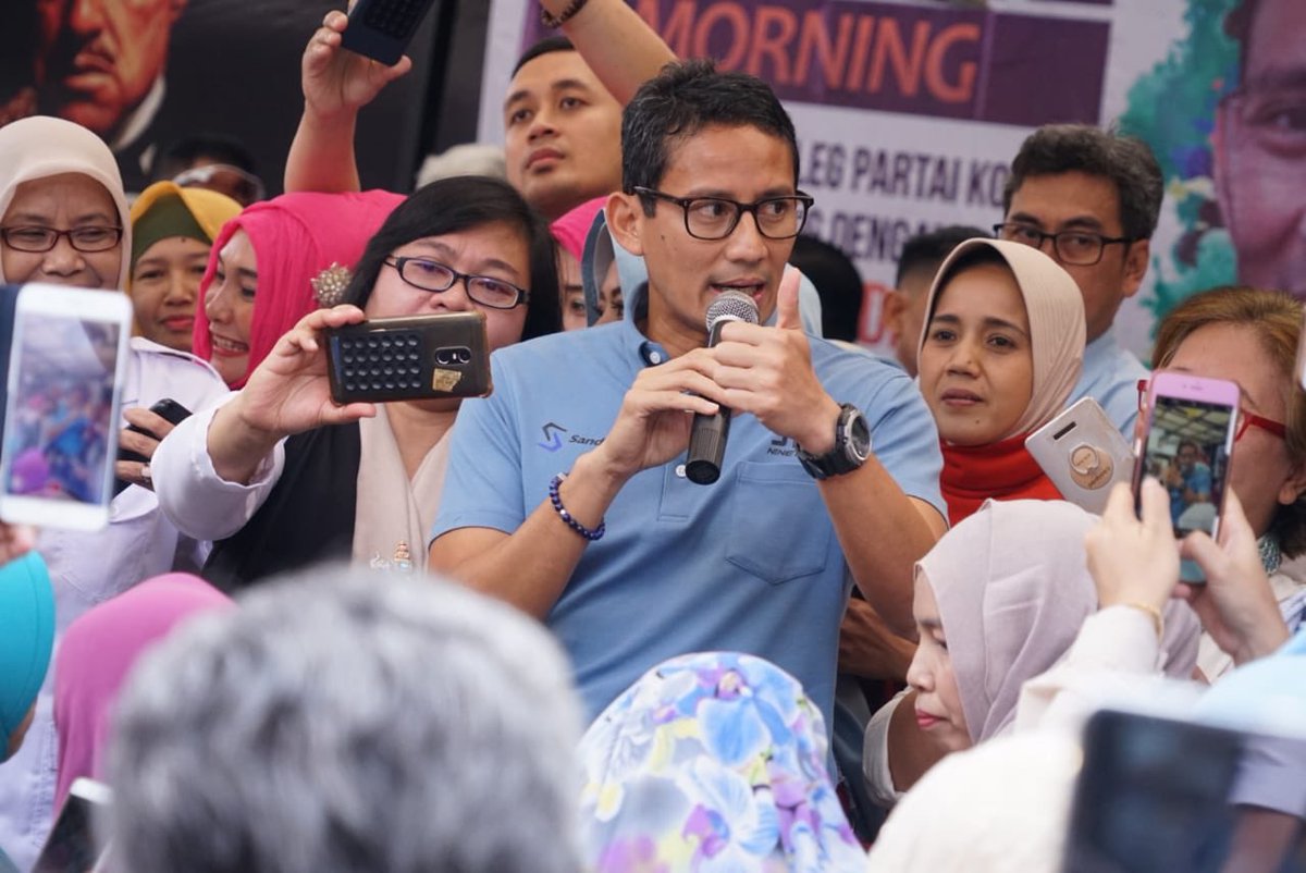 sandiuno's tweet photo. Selamat pagi, warga Malang!
Pagi ini saya berdiskusi serius tapi santai dalam acara ‘Coffee Morning’ di Kafe Kopilogi, Malang.

Ngomong-ngomong, udah pada ngopi belom? Diem-diem bae, ngopi apa ngopi....? https://t.co/AvWqqnta4m