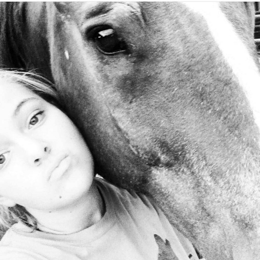 sterling_nash's tweet photo. You should be here sister❤️ #flyhighSS https://t.co/4sJzrai2E4