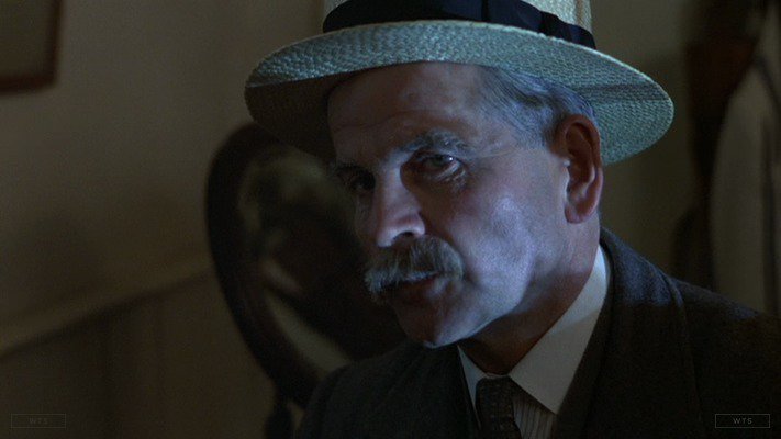 Born on this day, Ian Holm turns 87. Happy Birthday! What movie is it? 5 min to answer! 