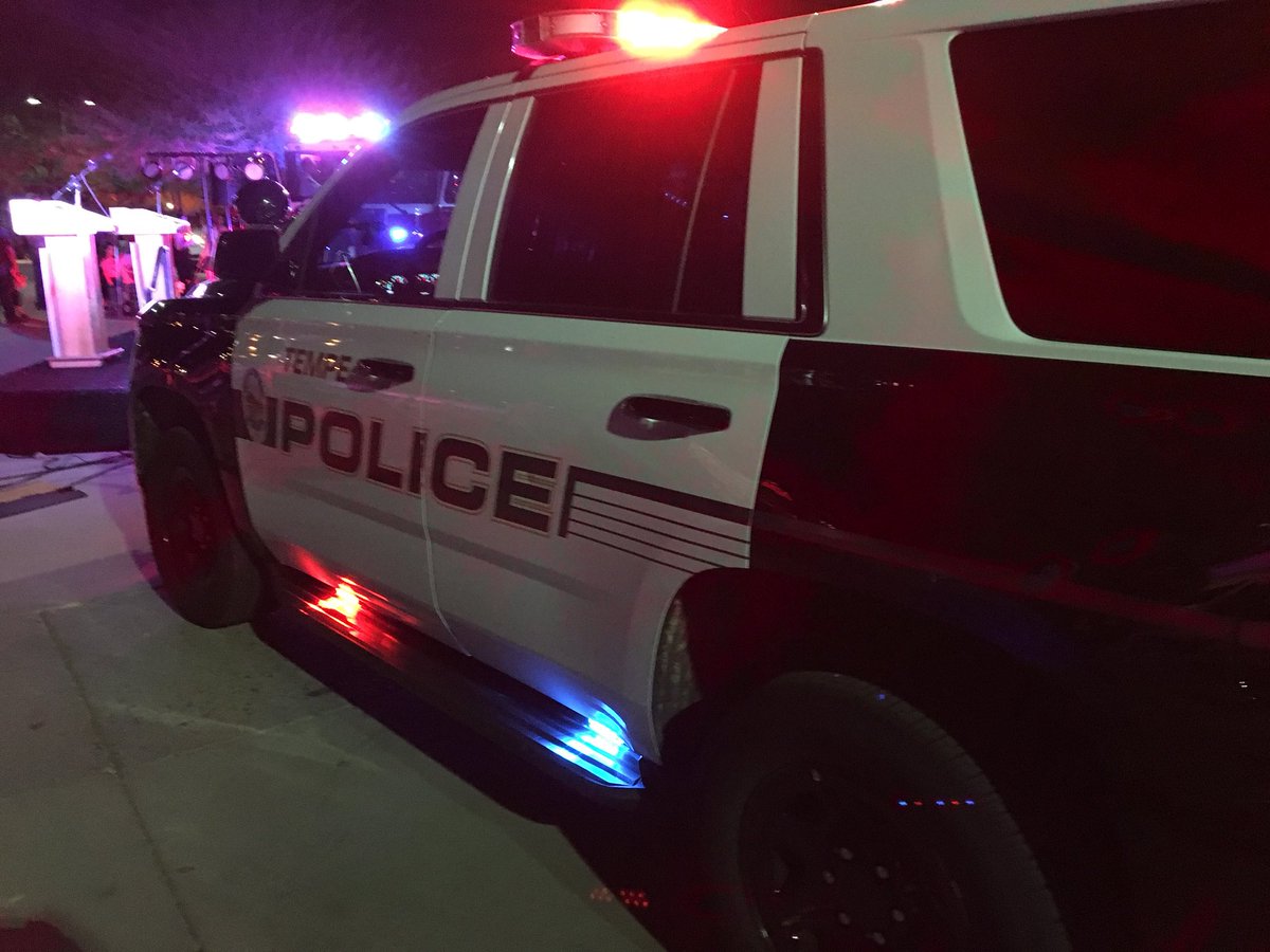 ChiefMikePooley's tweet photo. What a great evening to spend at Tempe Beach Park with our @TempePolice Officers #TempeFire and our community to remember 9/11. I got to meet some amazing people both young and old. #HealingField https://t.co/8XhqxZEyAU