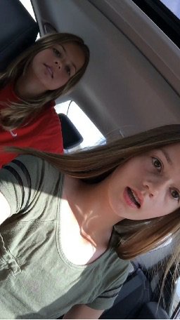 Agus9034's tweet photo. Elise is my favorite person 😂❤️ @SoccerE5 #slowmo ( @EIise is pretty cool too ;) 😂😂 https://t.co/hlNQZGm2FD https://t.co/1n4zwawSLN