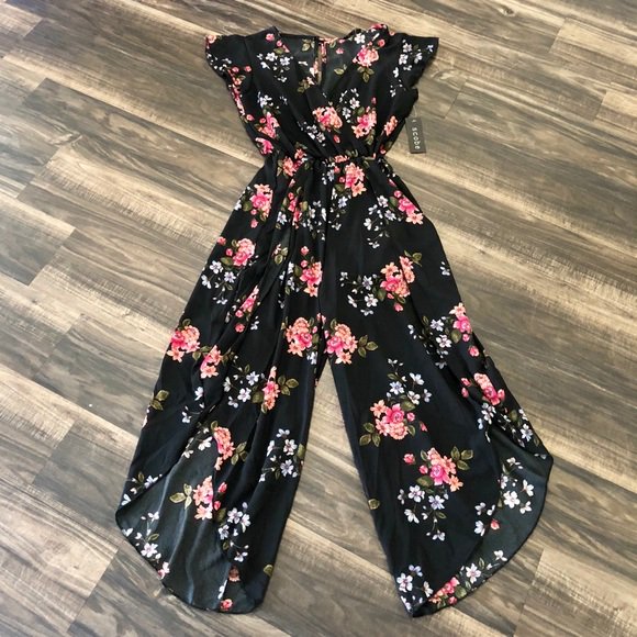 So good I had to share! Check out all the items I'm loving on @Poshmarkapp #poshmark #fashion #style<a href="/tag/fashion"class="tags"><span>#fashion</span></a><a href="/tag/shopmycloset"class="tags"><span>#shopmycloset</span></a><a href="/tag/style"class="tags"><span>#style</span></a><a href="/tag/poshmark"class="tags"><span>#poshmark</span></a><a href="/tag/scobe"class="tags"><span>#scobe</span></a>