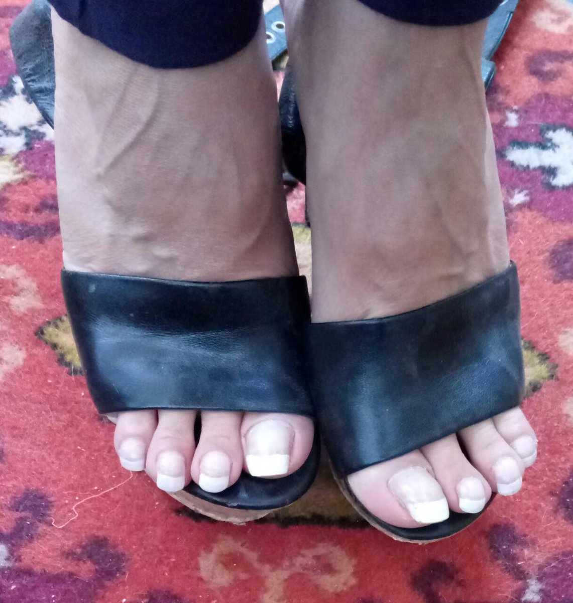long toenails in high heels