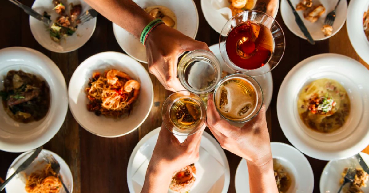 Profitez de délicieux tapas et d'un bar open tout en aidant une bonne cause ?  C'est possible grâce à la soirée bénéfice de Moisson Montréal.
Viens faire un tour !