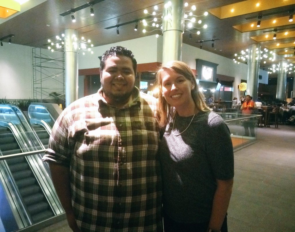 DECerritosV's tweet image. Fue un verdadero placer poder compartir contigo nuestras experiencias como estudiantes de #LEEDLab y que te tomaras el tiempo de escucharnos.
¡Gracias por la cofianza y la fe que tienes en latinoamerica! @Nikki_Mueller
Y gracias a @ELSALVADORGBC por la invitación. #LEEDon