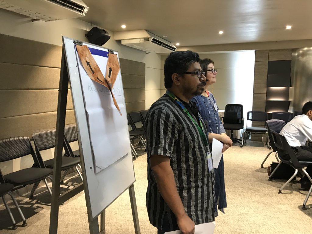 Naznin_N's tweet photo. Which road will Bangladesh take in future? Green, Rocky or Middle? Scenerio Building Workshop for the Zero Hunger Zero Emission project organized by  @ICCCAD @UniofOxford @oxfamgb https://t.co/VpjzJhcv98