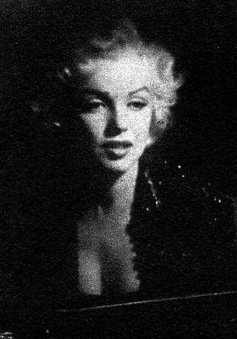 glockbad's tweet photo. "debaixo da maquiagem e por trás do meu sorriso, eu sou apenas uma menina que deseja o mundo."
#MarilyMonroe
#badfeels
#bad https://t.co/kjzDXU9Mxx