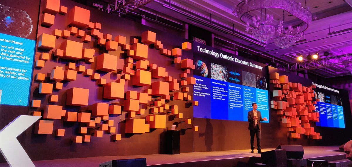 SriramShankara1's tweet image. IBM Technology Outlook being unveiled by Sriram Raghavan, CTO, India & South Asia
#IBMthinkSummit #ibm_in