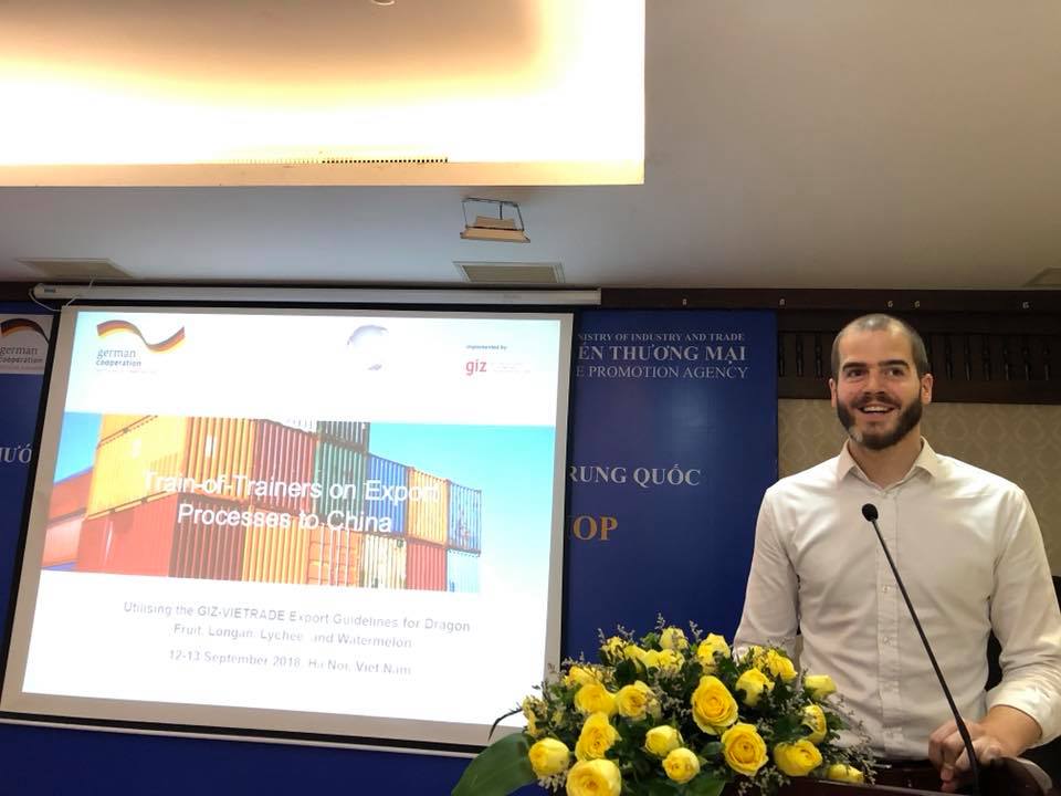 rci_asia's tweet photo. #TrainOfTrainers with #VIETRADE on the #GIZ and #VIETRADE #ExportGuidelines for #DragobFruit, #Longan, #Lychee and #Watermelon to faciliate #ecport processes for #Vietnamese businesses to #China https://t.co/NgMf9OSsFr https://t.co/2Rs6E1TR4v