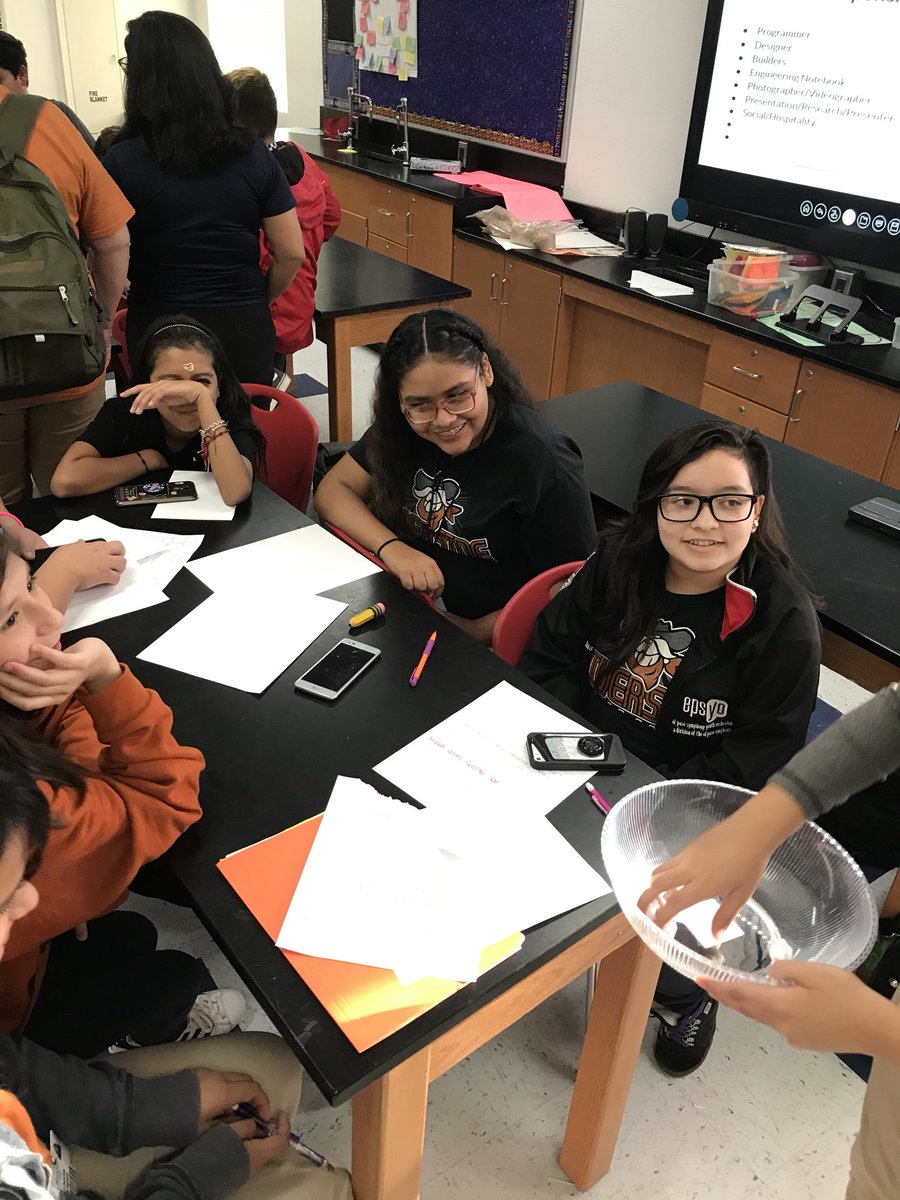 Ace21st's tweet photo. Planning stages of our robotics club #VEXRobotics#StudentVoice #THEDISTRICT #Riverside_MS #TexasACE#21stCenturyskills https://t.co/C02UDU8iIb