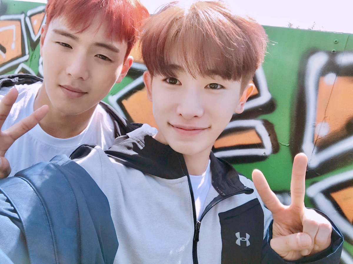 OfficialMONSTAX's tweet photo. [#원호] 셔누랑 데이즈드ㅋㅋ 많이 기대해주세요 https://t.co/JUVM2oNA5l