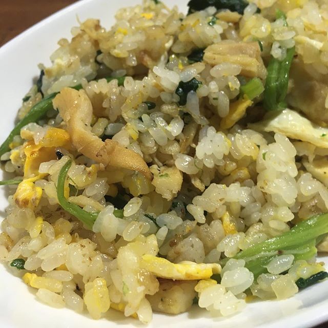 ট ইট র 凪作 さきいかのチャーハン 先日のザリガニ釣りで残った さきいか を使いました フライパンで米を炊くところから作って調理時間は約一時間 チャーハン さきいか 卵 玉ねぎ ほうれん草 ご飯 揚げ玉 胡椒 こがし醤油 脳出血 片麻痺