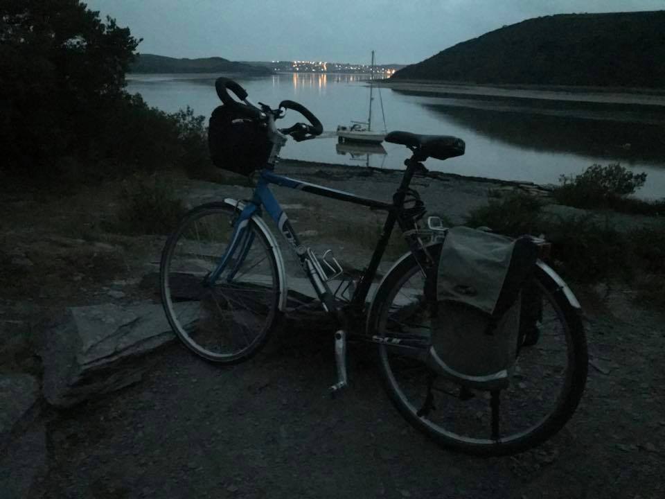 Silent morning on the trail.  Anyone fancy joining me for one of these trips?

#wadebridge #bikehire #cyclehire #Cameltrail #padstow #sunrise #ridewithnige #charity #dementiarevolution