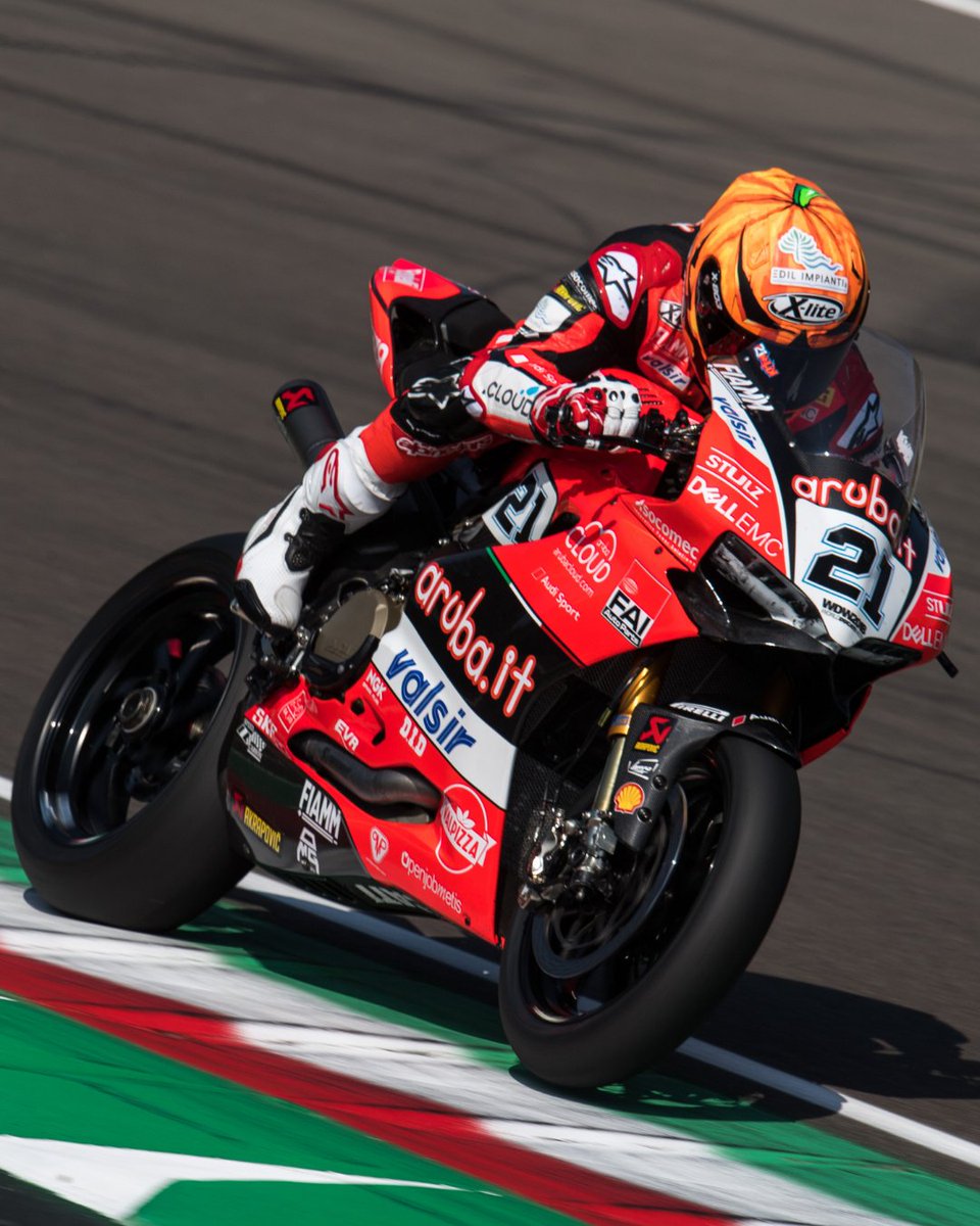 Aruba It Racing Ducati It S Wheeliewednesday And We Re Back To Racing In 48 Hrs Time Who S Excited Weekend Schedule Cet 1 Saturday September 15th 10 30 Sbk Superpole 13 00
