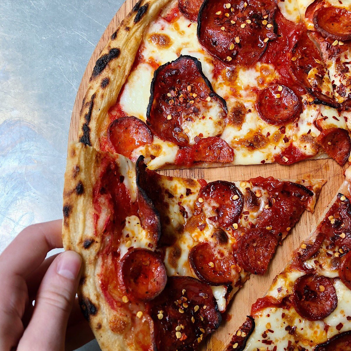 Fancy making pizza as good as <a href="/GRStreetPizza/">gordonramsaystreetpizza</a>’s ? Get the recipe at bit.ly/2COikZB Gx