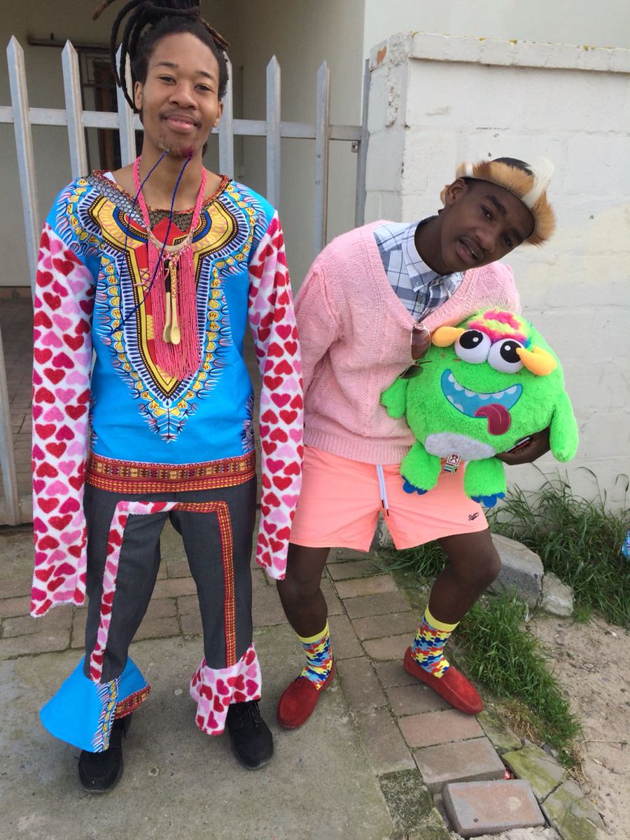 LithaSamSam1's tweet image. Ubuntu trends