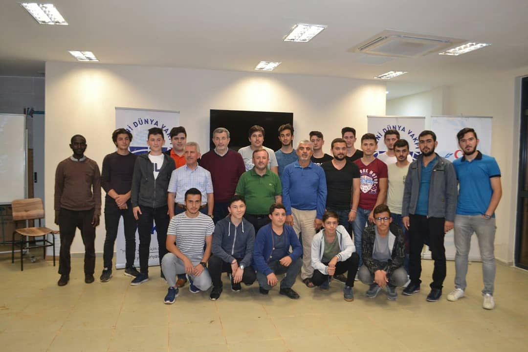 Giresun Milletvekilimiz, Giresun Temsil Heyeti Başkanımız Sn. <a href="/AvSabriOzturk/">Av.Sabri Öztürk</a> ile birlikte Sanat ve Siyaset ilişkisini konuştuk.
#yenidünyavakfı 
#yenibirdünyaiçinçalışıyoruz
#YDVKefken2018