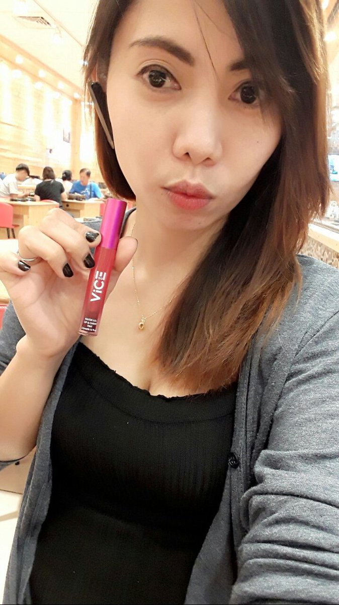 Majahdenosta1's tweet photo. Perfect Na Perfect #ViceGandaLiptintKyondi as in!!!
Mabango at Masarap sa Lips...
From Phils To Taiwan
Walang mkakapigil sa pagAwra by using #vicegandaliptint 
#vicegandacosmetics 
#gandangfresh
#gandangforall https://t.co/EQj1NO88sk