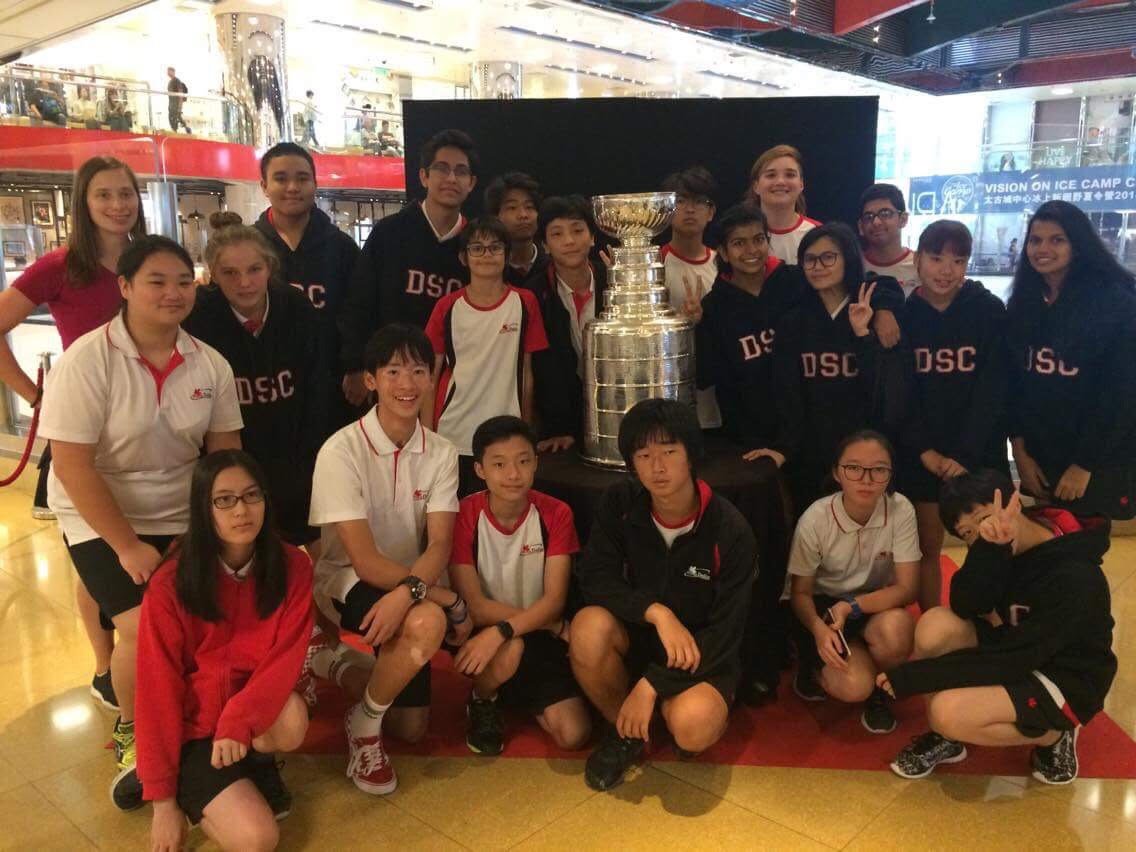 MsRichardhk's tweet photo. What a cool opportunity to see the #StanleyCup with my homeroom 9-3! It's awesome that it came to #HongKong and that the #NHL is being promoted here! #DSC #Canada #internationalschool https://t.co/FS9yuIz3TQ