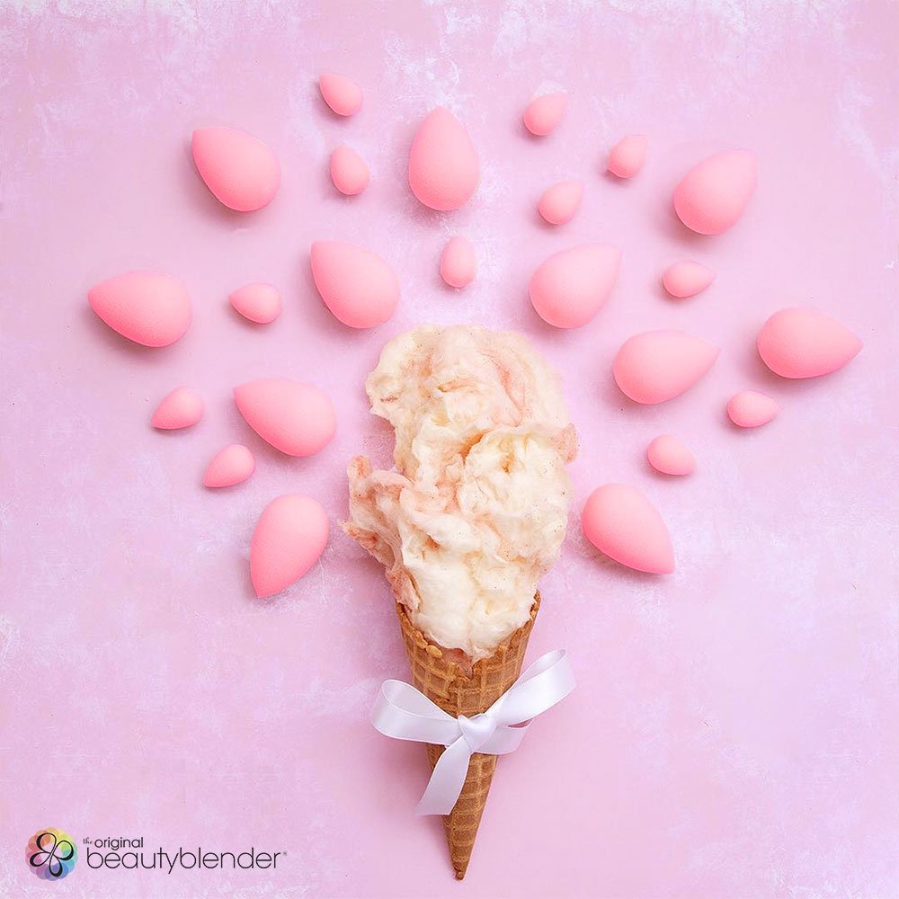 SaBeautyblender's tweet photo. Hump day treats. We’ll take two!
#BeautyBlender #Beauty #Blender #TheOriginal #MustHave #MakeupMustHave https://t.co/xeBBdwJQTI
