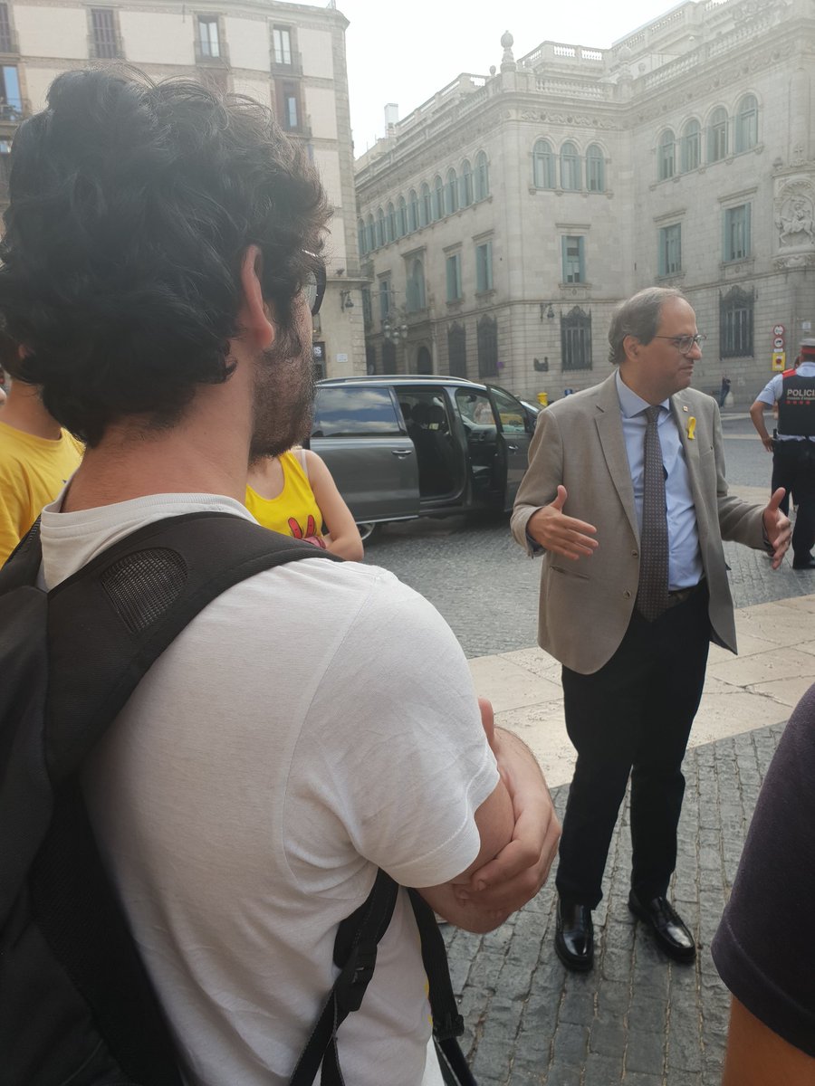 El President <a href="/QuimTorraiPla/">Quim Torra i Pla</a> ens visita a Plaça Sant Jaume i recolza la iniciativa. I tu? Encara dubtes a venir-hi?