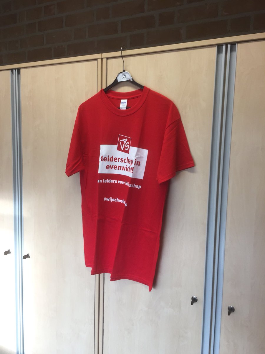 9.00 uur stipt! #wijschoolleiders  slaan alarm. Binnen 4 min. iedereen buiten. #slob