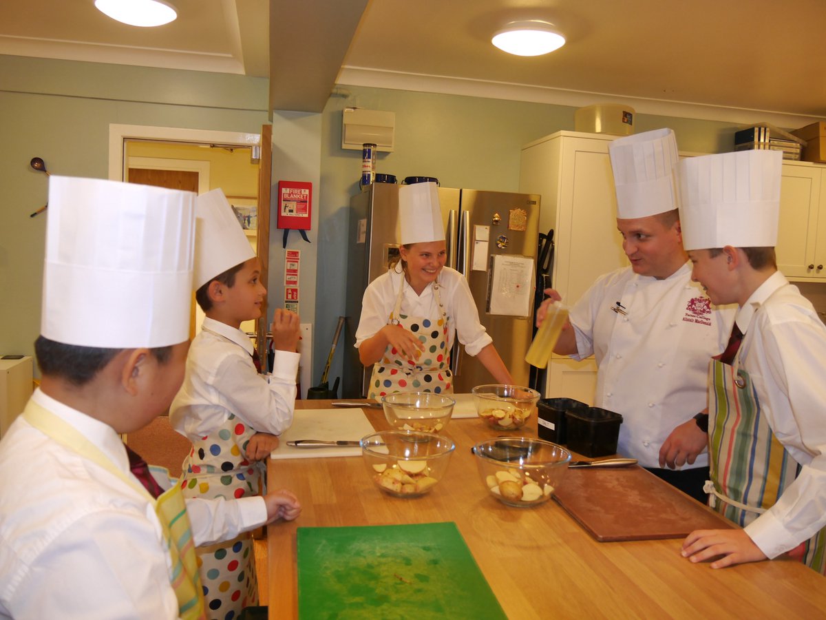 FettesPrep's tweet photo. A huge thank you to Alistair from our fabulous catering team who was guest chef at last night's Cookery Club. The Arran House kitchen is the perfect place to learn new skills. #funleaning https://t.co/ogBwwDPpF1