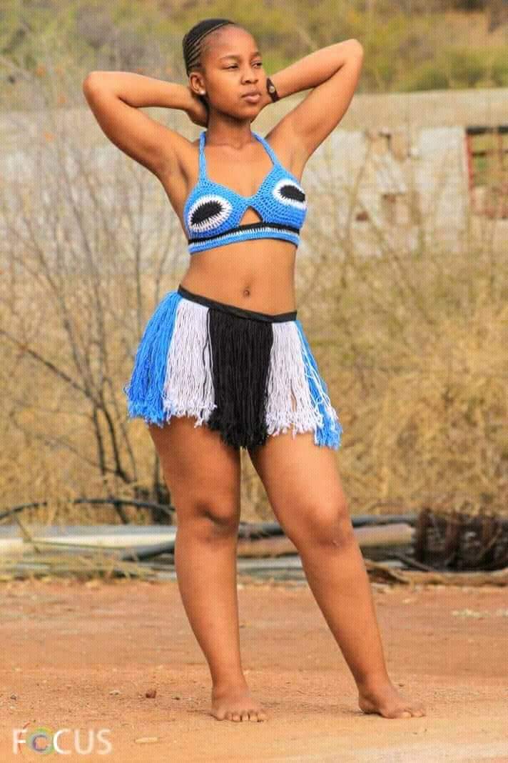 tcmangadi's tweet photo. Motswana vs Zulu https://t.co/qX1eqBXxnZ