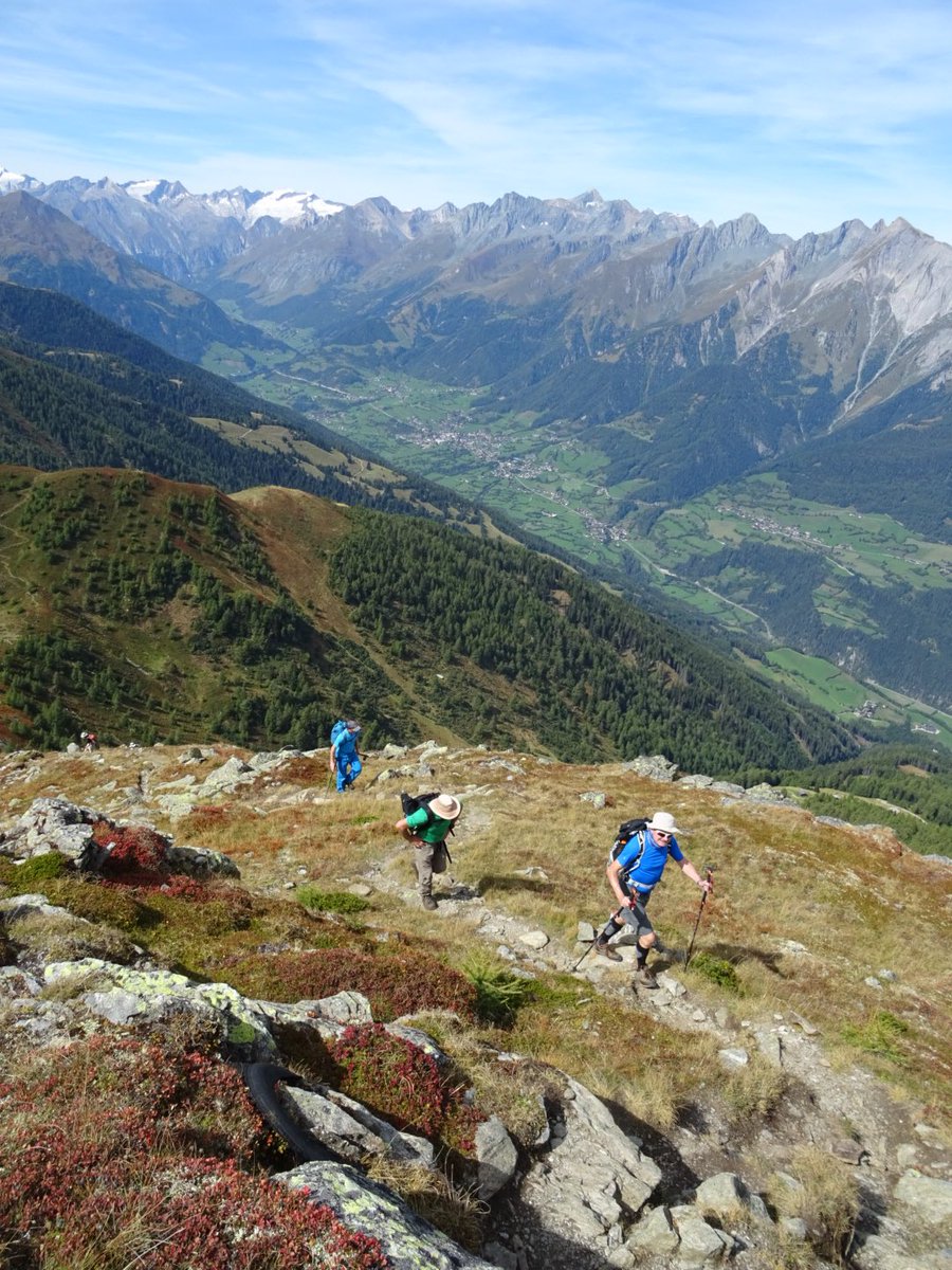 SOTRG's tweet image. Stunning day on the Kliner Zunig above Matrei in Osttirol @NPHT_Osttirol @Filmuphigh @the_AMI @RobJohnsonMIC @BAIML @MtnTraining