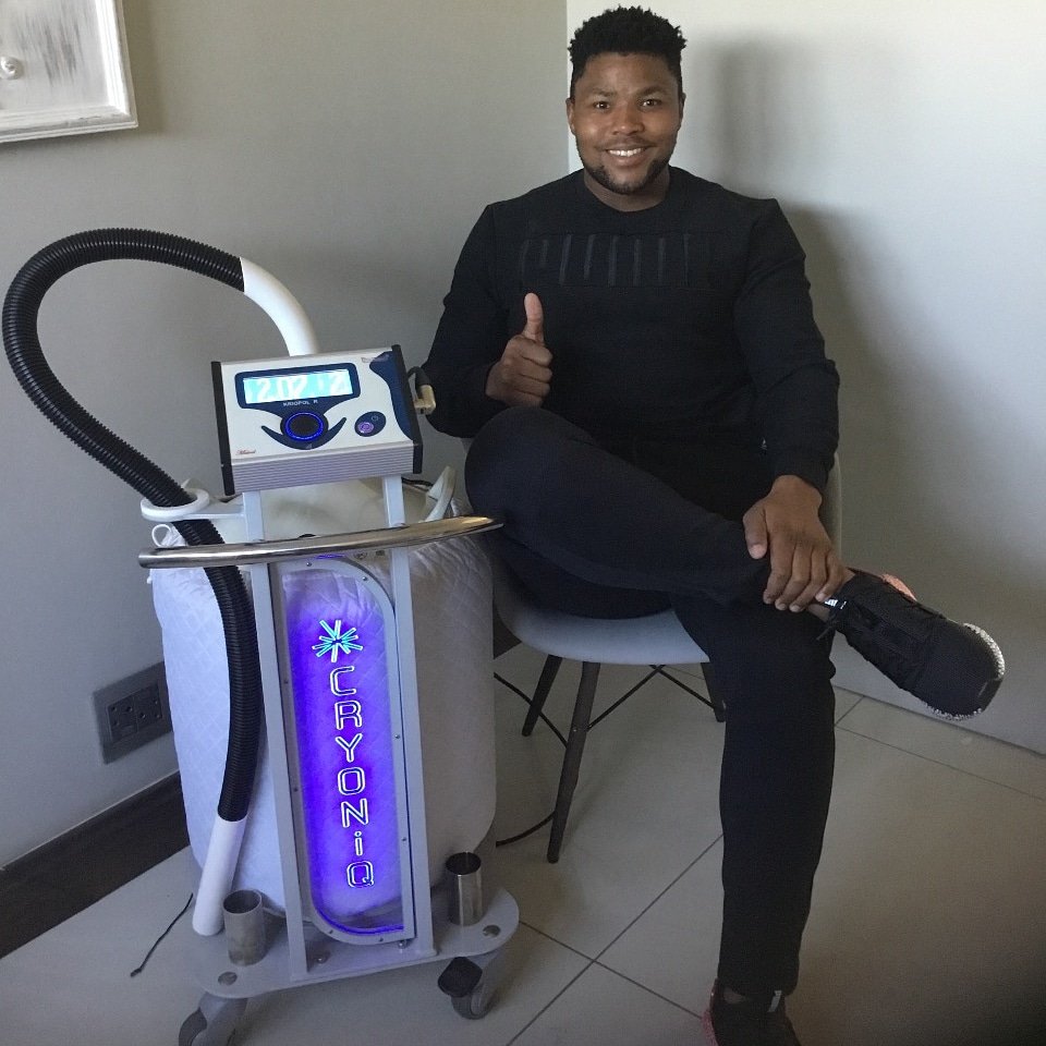 BlueBulls Rugby player @LizoGqoboka1 had Cryo treatment done with us on his Foot following surgery!
Its so important for athletes to speed up rehab&amp;recovery time! Lets get him back in the game asap for the @blue_bulls_official

#rugby #cryotherapy #pretoria #athletes #recovery
