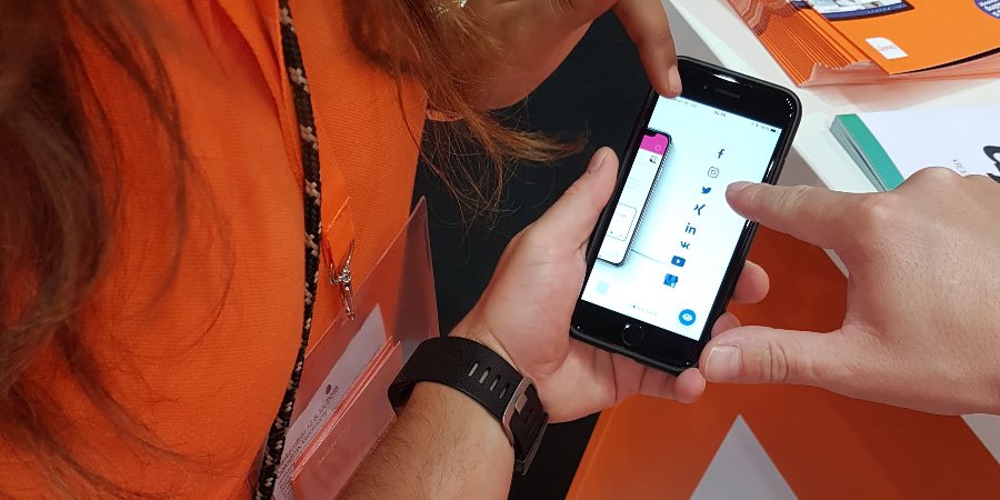 FACELIFTbbt's tweet photo. Mit der #SocialShareApp von #FaceliftCloud werden eure Mitarbeiter und Fans zu Markenbotschaftern. Besucht uns am Stand und erfahrt mehr darüber. #InfluencerMarketing #socialmedia #dmexco18 #worldsleadingtechnology https://t.co/RY9vG1u45J