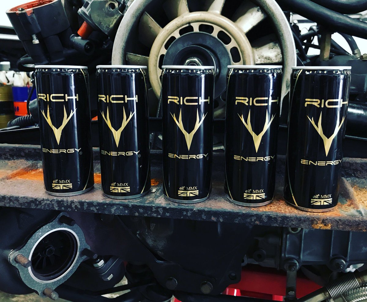 Thank you @rich_energy - no wings this morning but HORNS!!! #Clique53 #964Turbo #RichEnergy #Porsche964Turbo #Porsche #energydrink