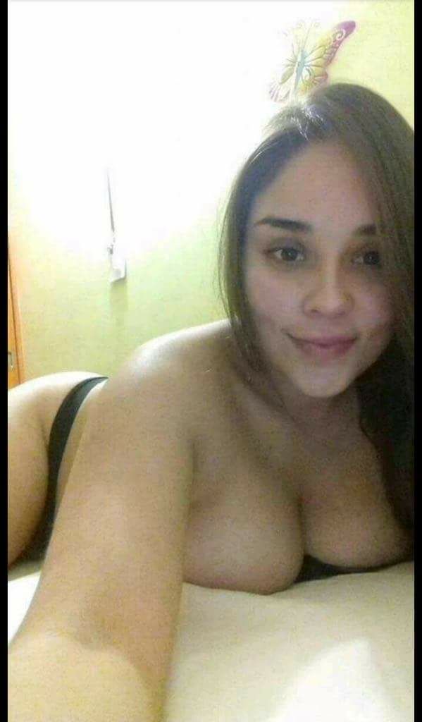 QuemonesZ's tweet photo. Mely De La Torre https://t.co/vkqTtwx71P