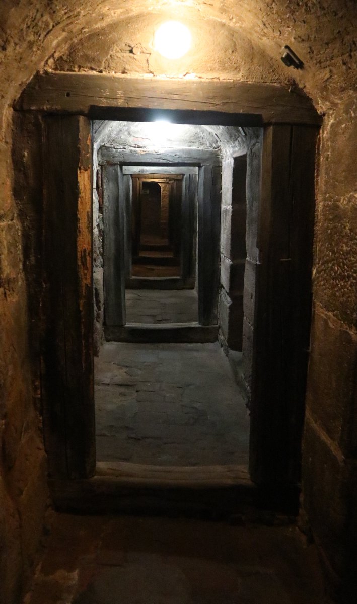 Tourismus Nurnberg On Twitter Folterkammer Henkerstubchen Und Gefangniszellen All Das Findet Ihr In Den Mittelalterlichen Lochgefangnissen Unter Dem Alten Rathaus In Nurnberg Offnungszeiten Und Weitere Infos Https T Co Kgh9vccnmq