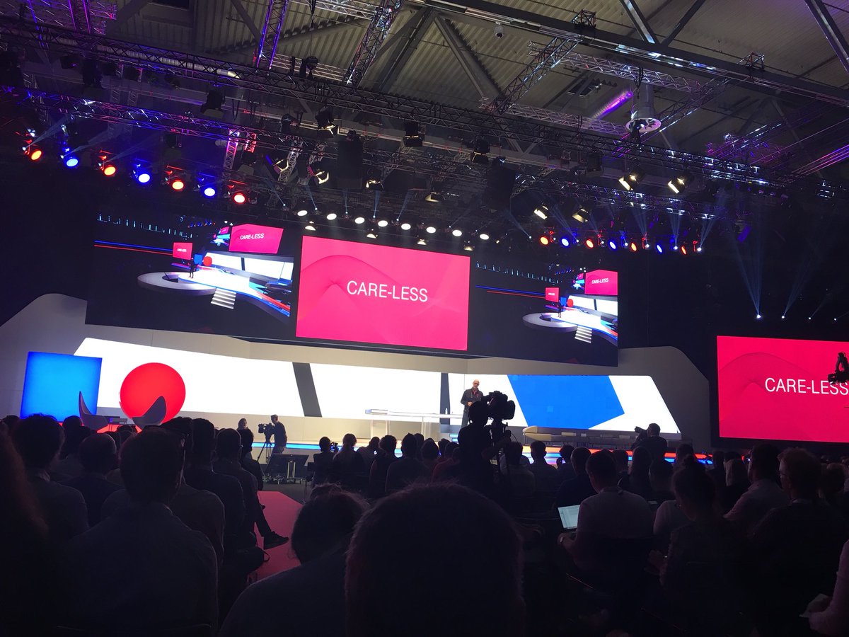 „Nicht Content ist King sondern der User“ sagt Timotheus Höttges, CEO der Deutschen Telekom in der Opening Keynote auf der Congress Stage #DMEXCO18 #sunzinet